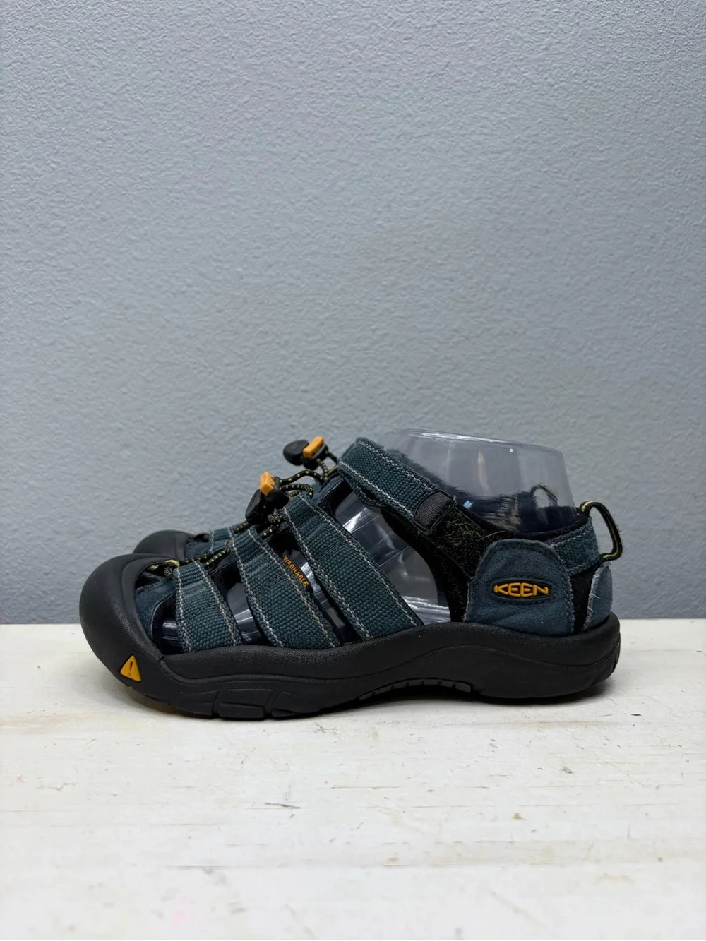 Keen Blue Newport H2 Fishing Sandals Size 3 Boys